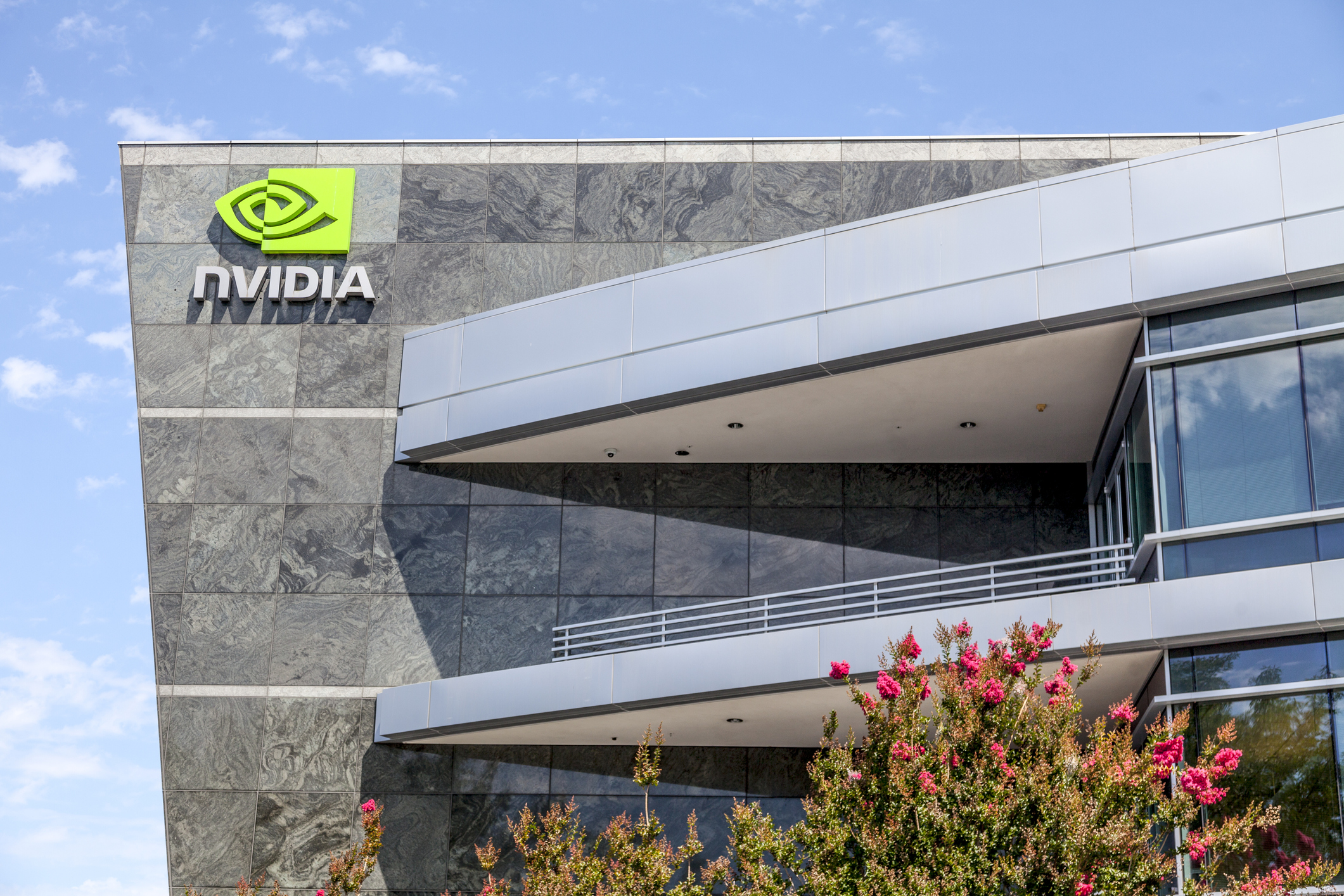 Значок nvidia. Nvidia corporation (nvda). Нвидиа. Дженсен хуан. Офис нвидиа.